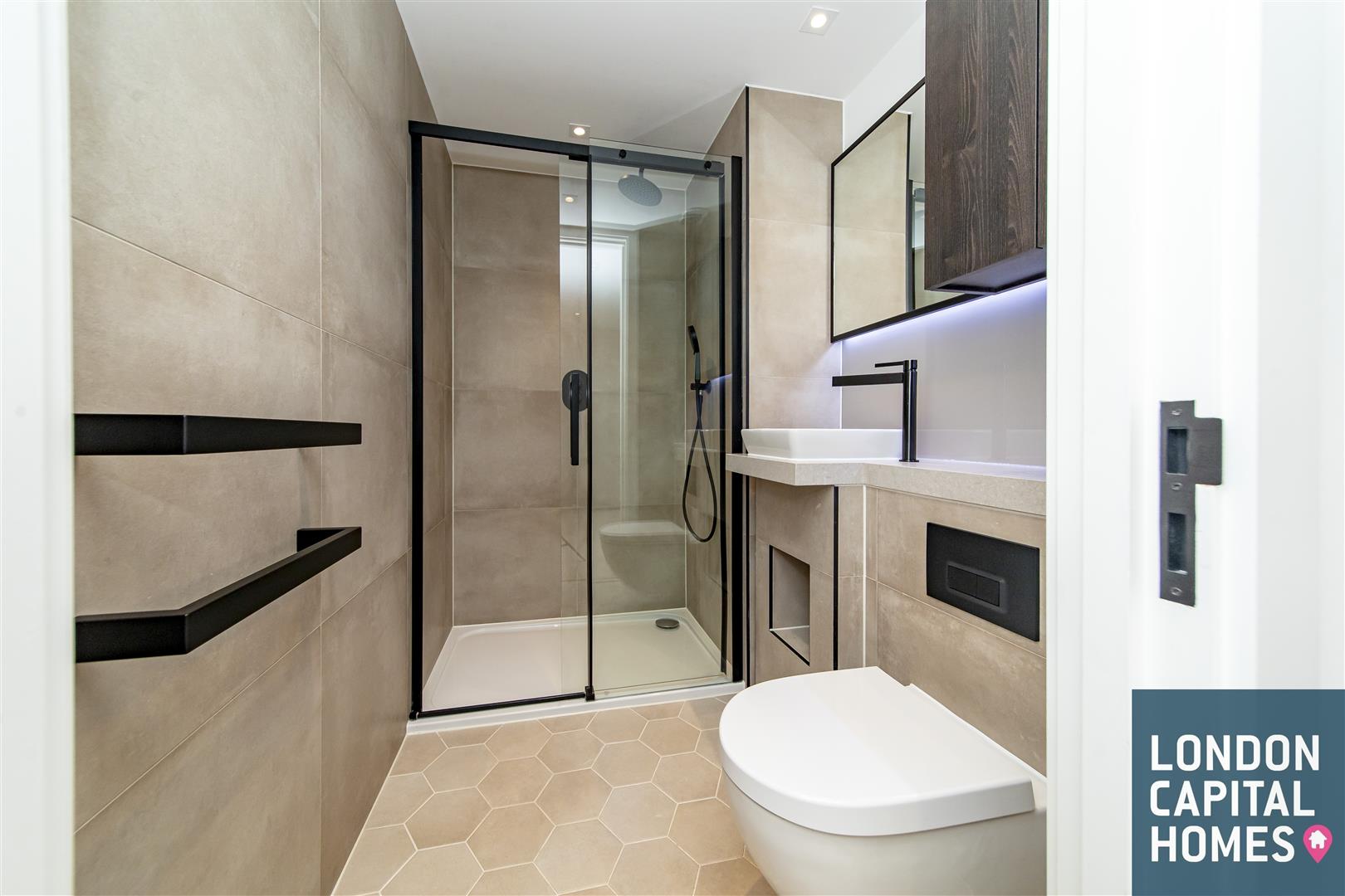 7A Exchange Gardens, London